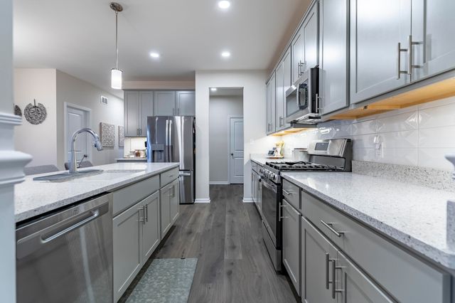 6574 Prairie Rose Drive, Schererville, IN 46375