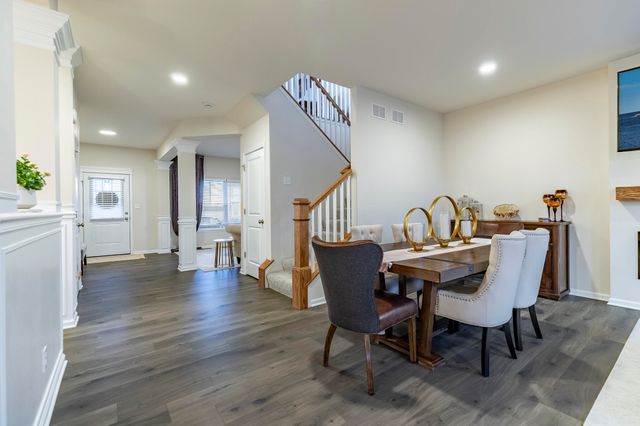 6574 Prairie Rose Drive, Schererville, IN 46375