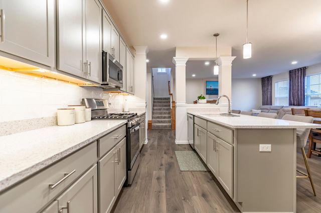 6574 Prairie Rose Drive, Schererville, IN 46375