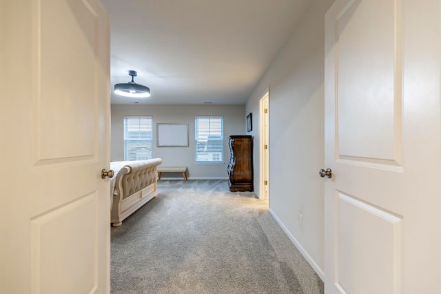 6574 Prairie Rose Drive, Schererville, IN 46375