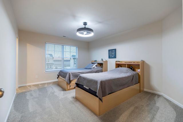 6574 Prairie Rose Drive, Schererville, IN 46375