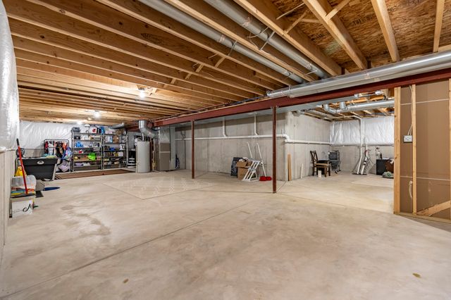 6574 Prairie Rose Drive, Schererville, IN 46375