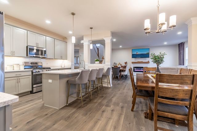 6574 Prairie Rose Drive, Schererville, IN 46375