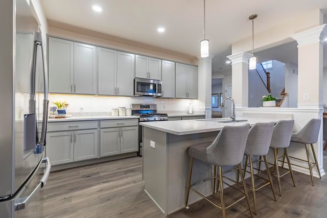 6574 Prairie Rose Drive, Schererville, IN 46375