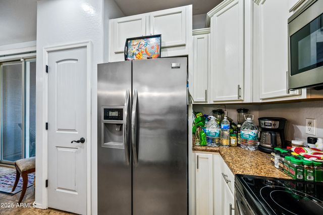 1896 W HALF MOON Circle, San Tan Valley, AZ 85144