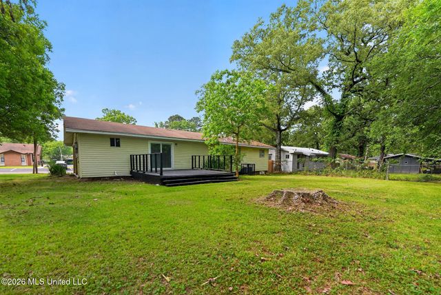 330 Mary Ann Drive, Pearl, MS 39208