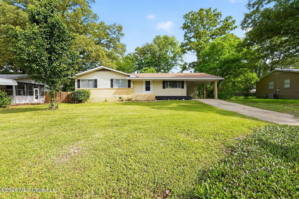 330 Mary Ann Drive, Pearl, MS 39208