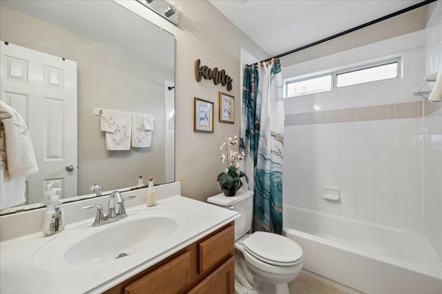 7610 Summer Shore Drive, Rosenberg, TX 77469