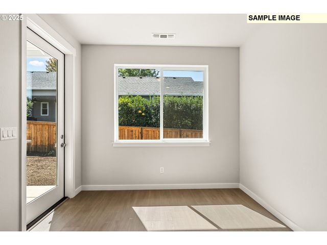 902 Ne SAGEBRUSH Dr, Estacada, OR 97023