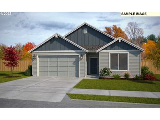 902 Ne SAGEBRUSH Dr, Estacada, OR 97023