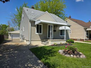 29571 Kelly Road, Roseville, MI 48066