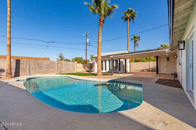 818 W Elna Rae Street, Tempe, AZ 85281