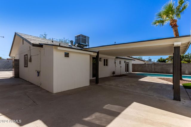 818 W Elna Rae Street, Tempe, AZ 85281