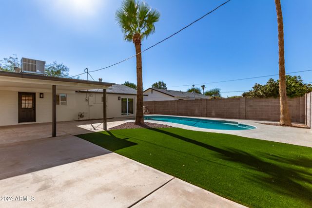 818 W Elna Rae Street, Tempe, AZ 85281