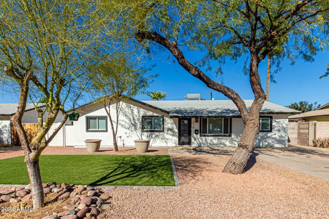 818 W Elna Rae Street, Tempe, AZ 85281