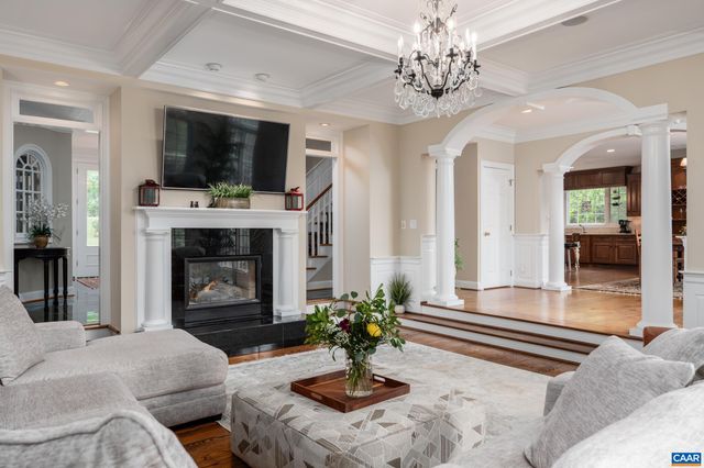 3076 DARBY RD, Keswick, VA 22947