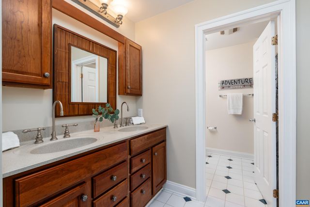 3076 DARBY RD, Keswick, VA 22947
