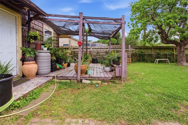 2106 6th Street, Galena Park, TX 77547