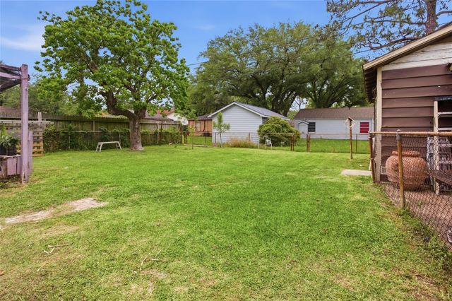 2106 6th Street, Galena Park, TX 77547