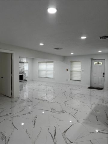 4250 NW 9th Court, Coconut Creek, FL 33066