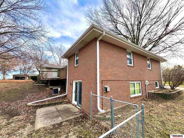 8520 Navajo Trail, Lincoln, NE 68520