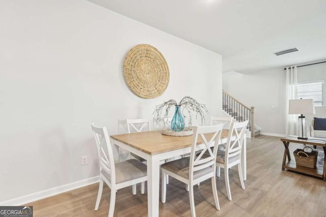 3033 Viewpark Circle, Conyers, GA 30013