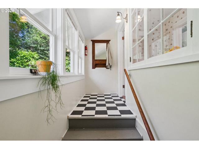 2525 Ne 50TH Ave, Portland, OR 97213