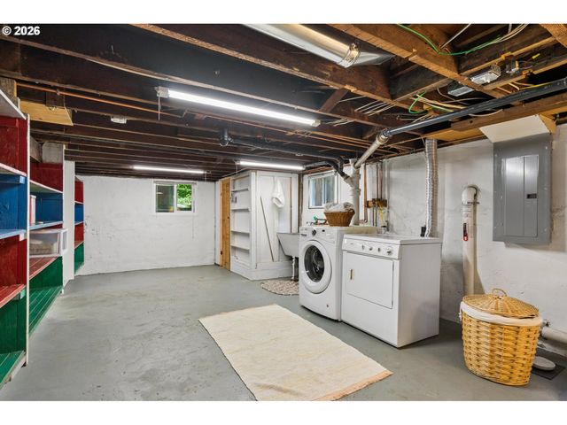 2525 Ne 50TH Ave, Portland, OR 97213