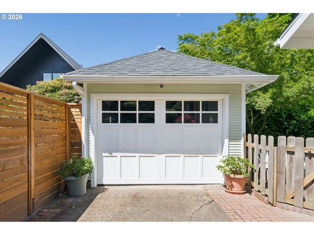 2525 Ne 50TH Ave, Portland, OR 97213