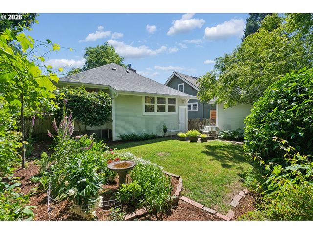 2525 Ne 50TH Ave, Portland, OR 97213