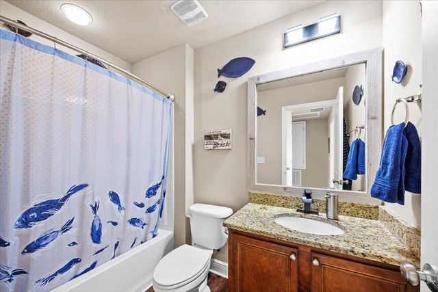 8837 Brown Pelican Circle, Navarre, FL 32566