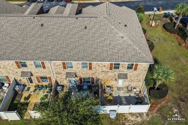 8837 Brown Pelican Circle, Navarre, FL 32566