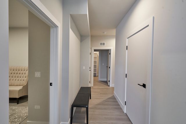 451 E Pershing Avenue 301, Chicago, IL 60653