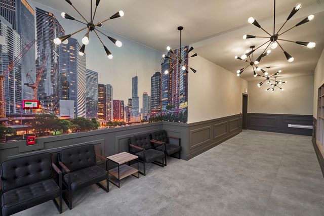 451 E Pershing Avenue 301, Chicago, IL 60653