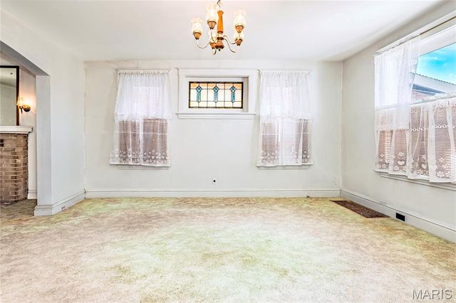 5418 Milentz Avenue, St Louis, MO 63109