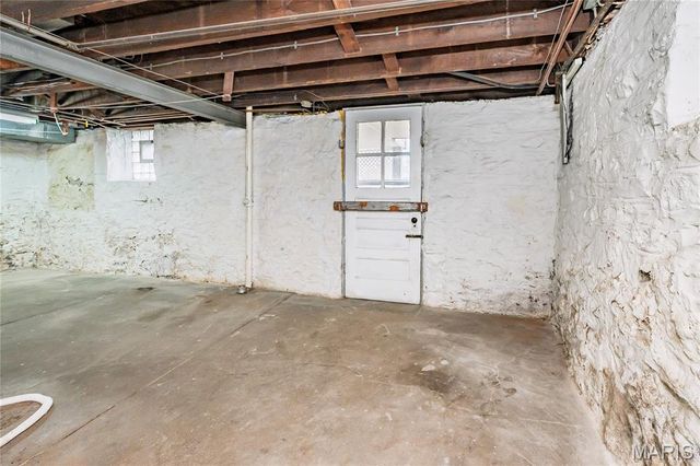 5418 Milentz Avenue, St Louis, MO 63109