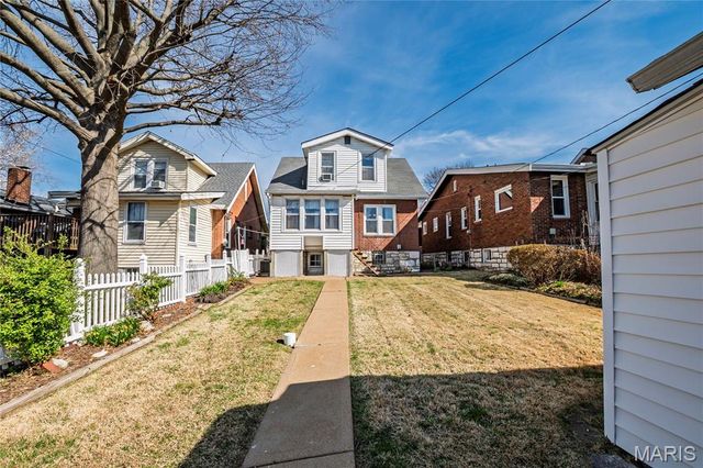 5418 Milentz Avenue, St Louis, MO 63109