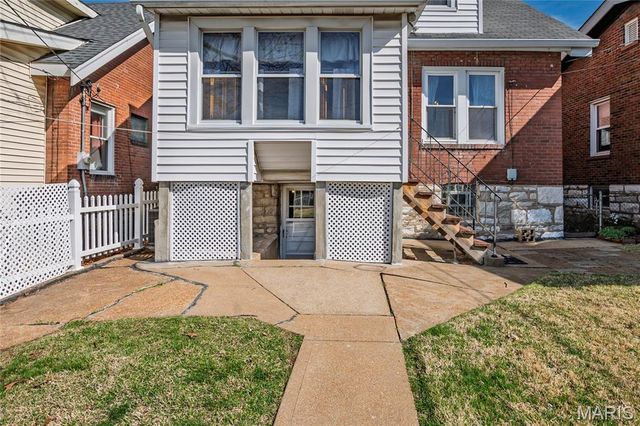 5418 Milentz Avenue, St Louis, MO 63109
