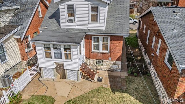 5418 Milentz Avenue, St Louis, MO 63109