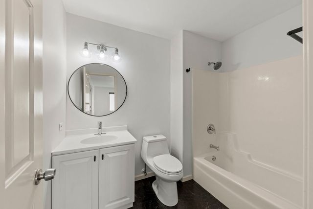 2430 Caton Crest Court, Crest Hill, IL 60403