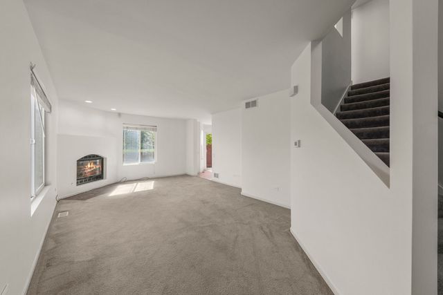 2430 Caton Crest Court, Crest Hill, IL 60403