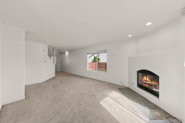 2430 Caton Crest Court, Crest Hill, IL 60403