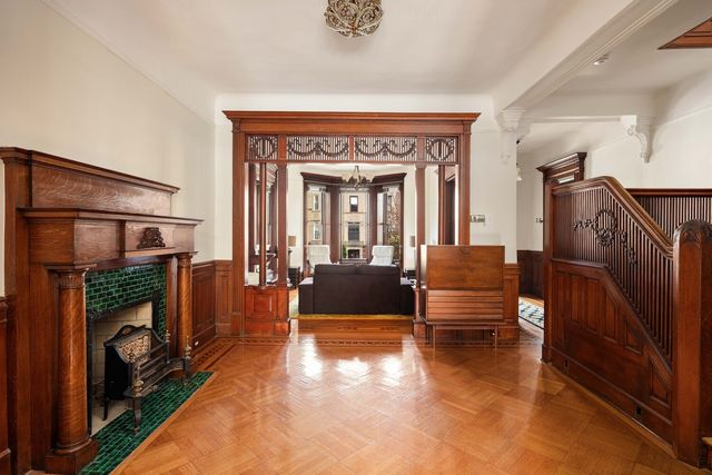 230 LINCOLN Road, New York City, NY 11225