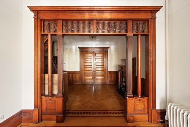 230 LINCOLN Road, New York City, NY 11225