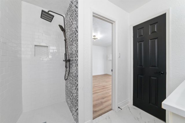 12339 Huntington Field Drive, Houston, TX 77099