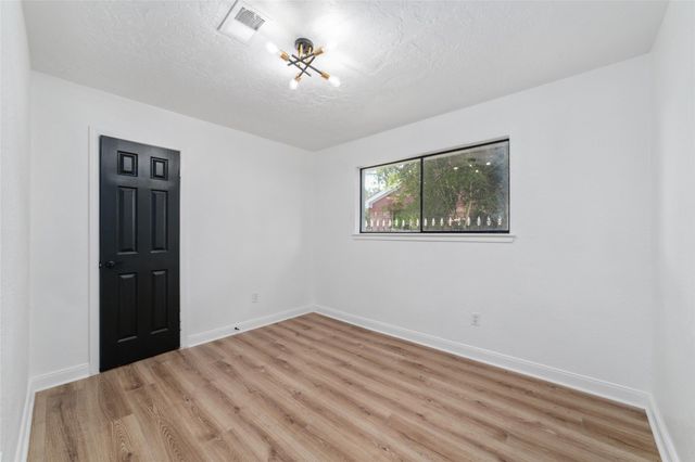 12339 Huntington Field Drive, Houston, TX 77099