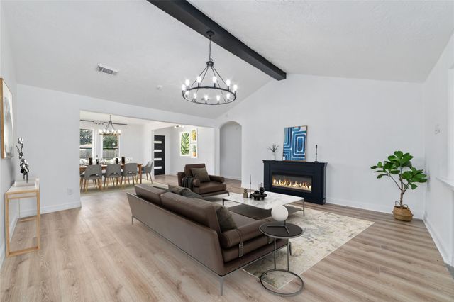 12339 Huntington Field Drive, Houston, TX 77099