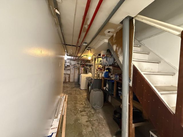 24-13 88 St, East Elmhurst, NY 11369