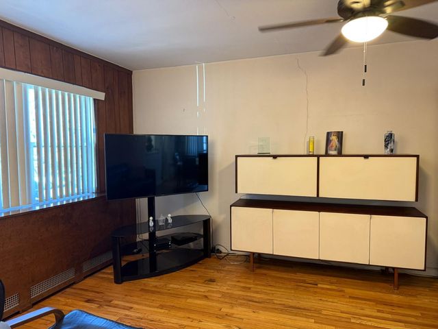 24-13 88 St, East Elmhurst, NY 11369