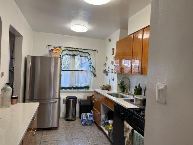 24-13 88 St, East Elmhurst, NY 11369